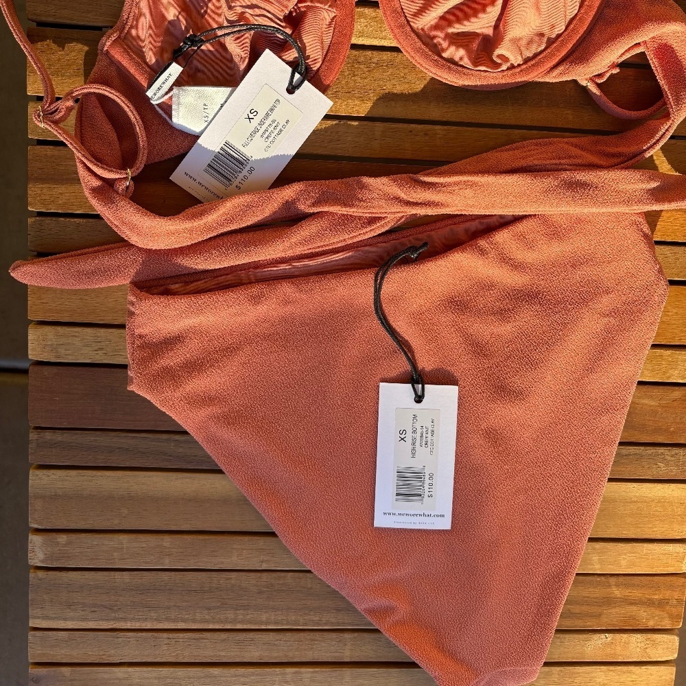 XS NWT WEWOREWHAT Bikini Swimsuit Set Clay / Orange - Picture 3 of 6